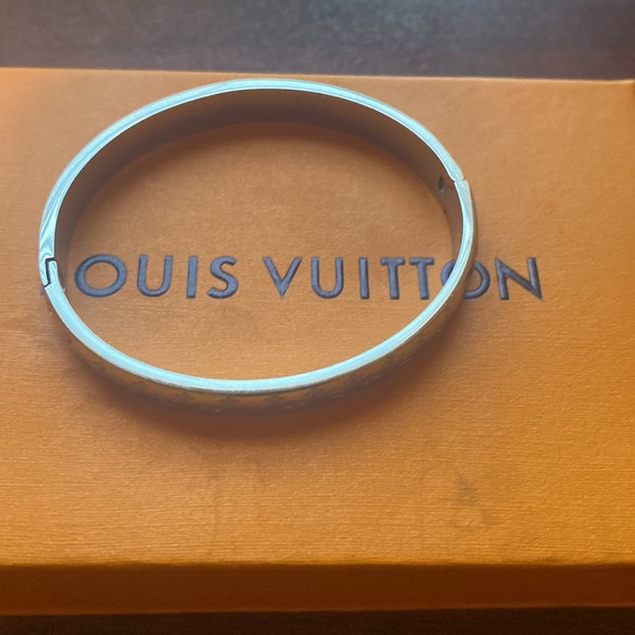 Authentic Louis Vuitton silver engraved with LV signature logo bangle - Picture 2 of 2